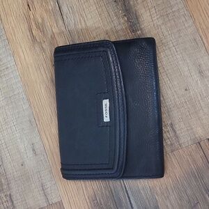 FOSSIL Black Leather Trifold Wallet